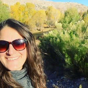 Meet your Posher, Mel